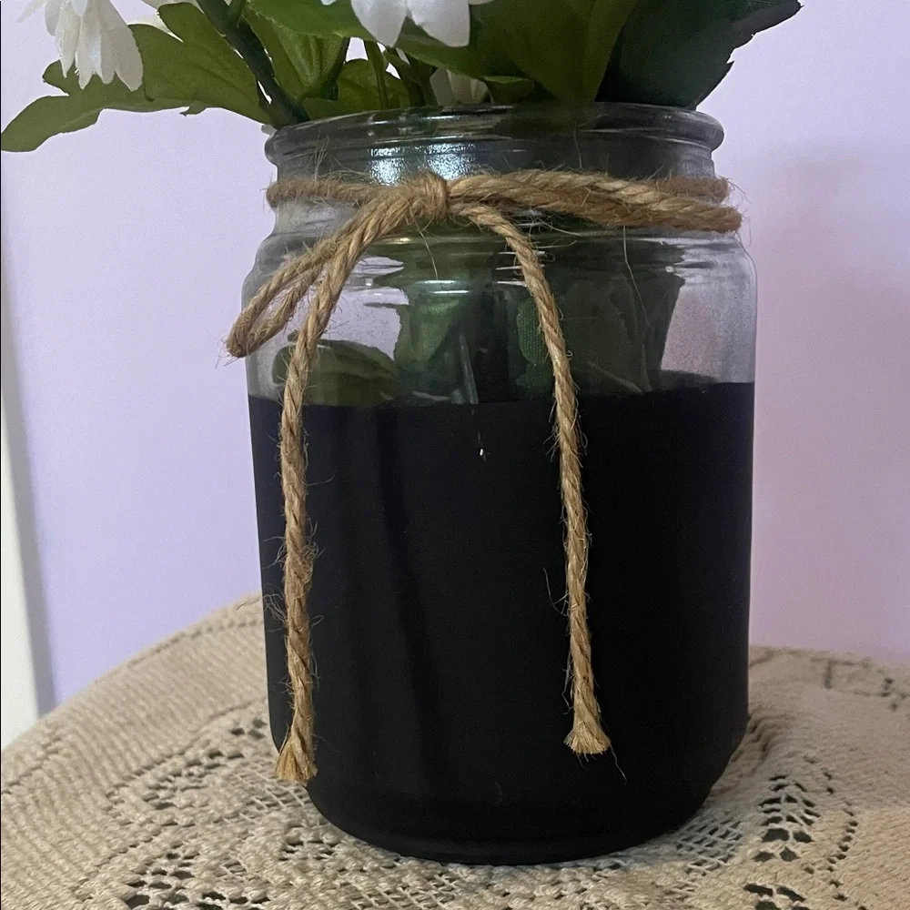 Artificial White Daisy Arrangement in Glass Jar with black paint
